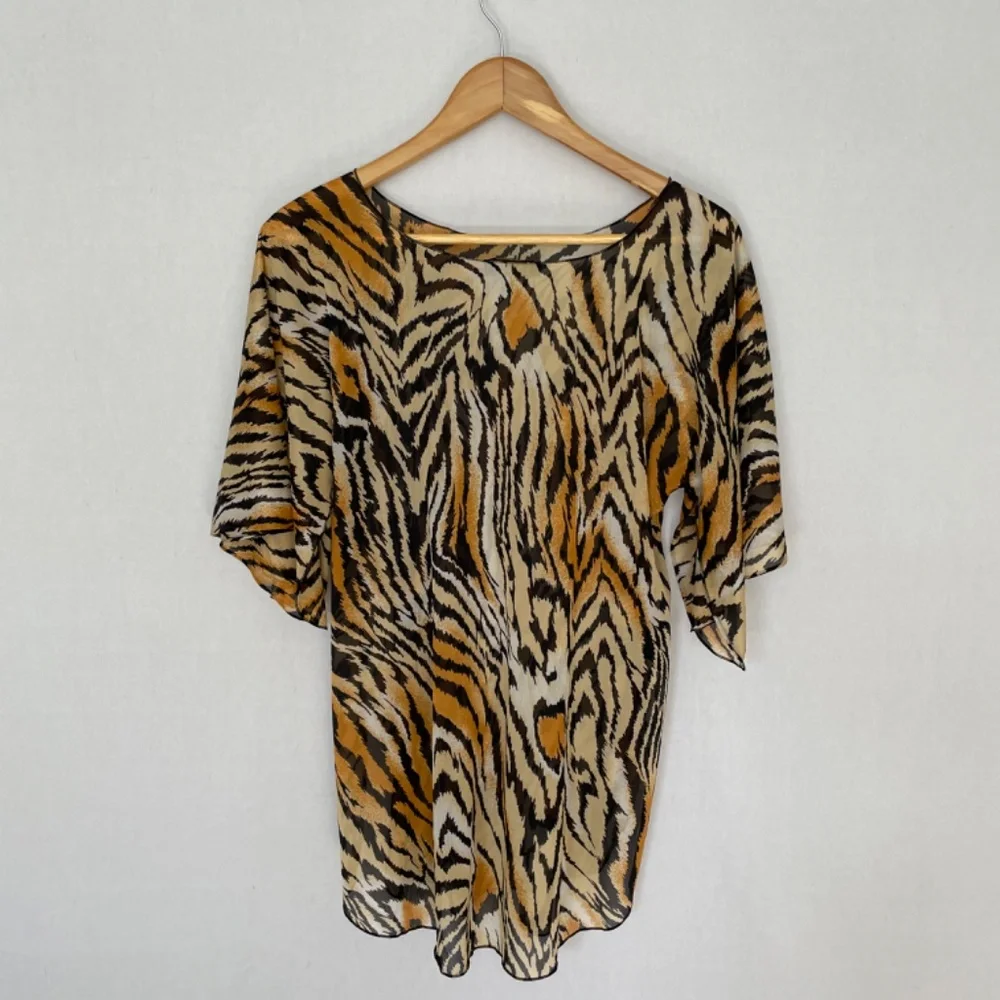 Vintage CLAIRE SANDRA BY LUCIE ANN BEVERLY HILLS Tiger Print Nightgown Sz Small